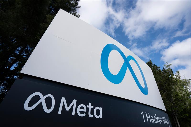 Meta Links Executive Pay to Moonshot Valuation Targets Amid AI Arms Race
