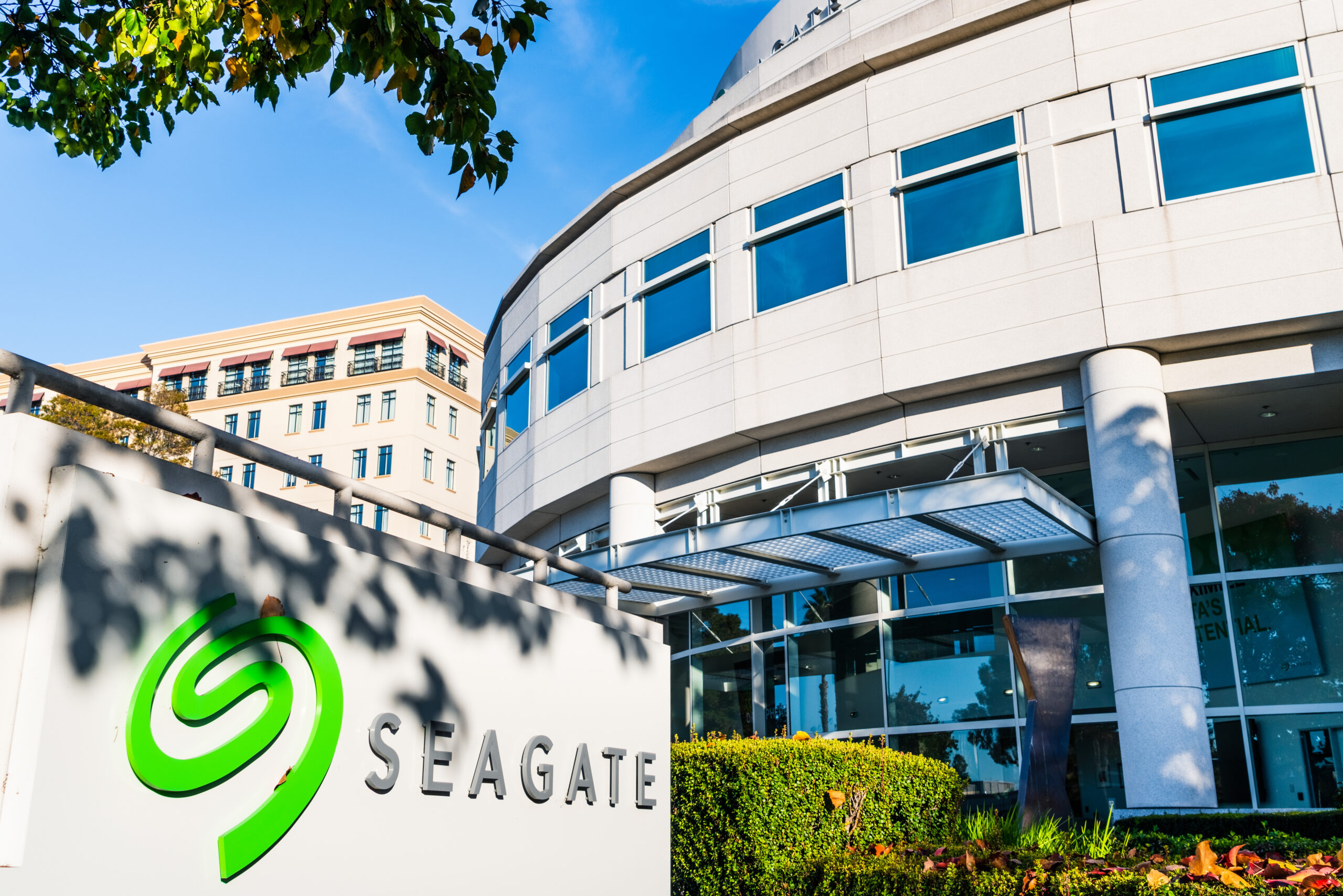 Seagate’s Hard-Drive Duopoly Drives Valuation Reset