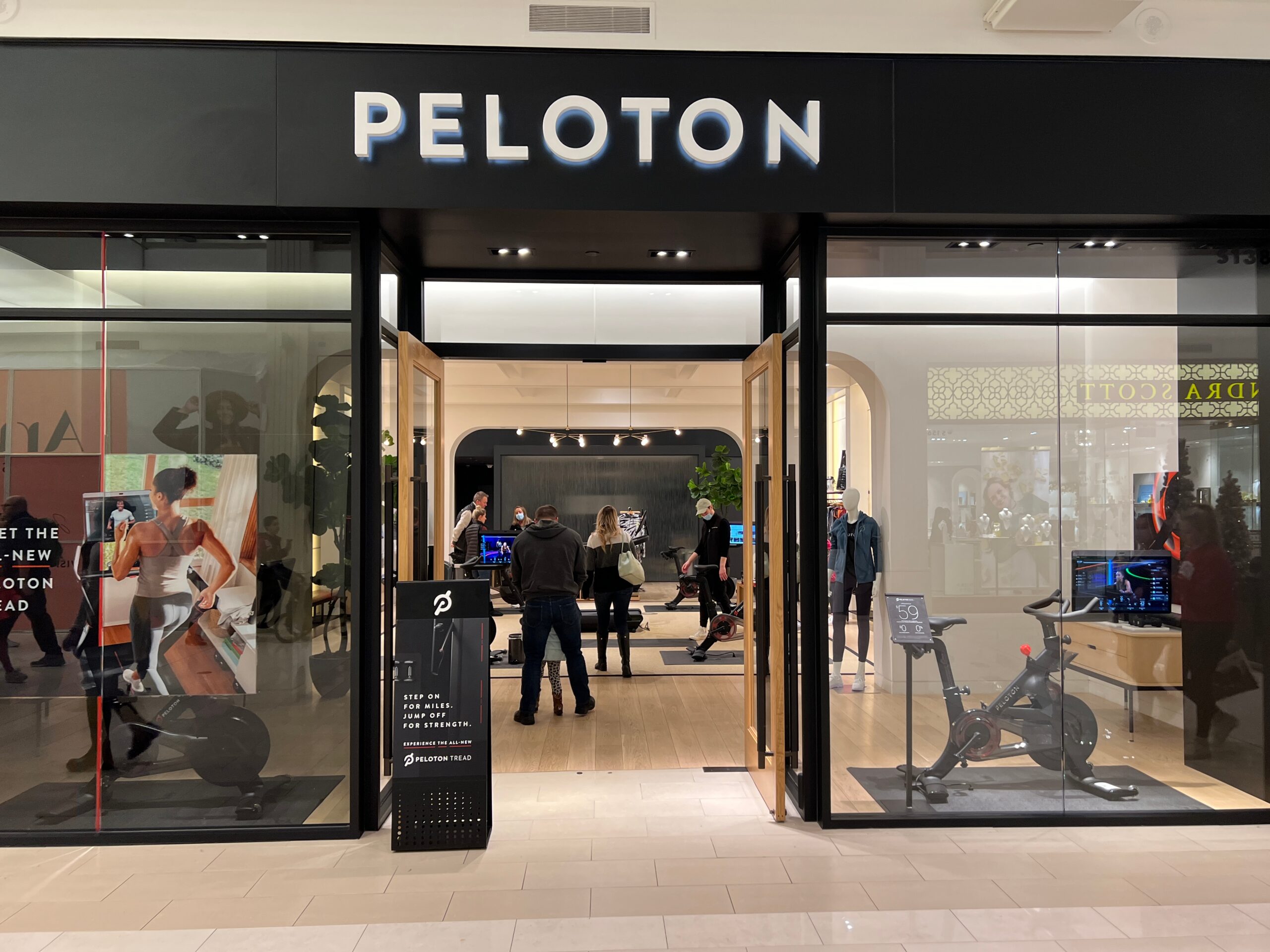 Peloton Shares Pop on Spotify Deal as Turnaround Takes Shape