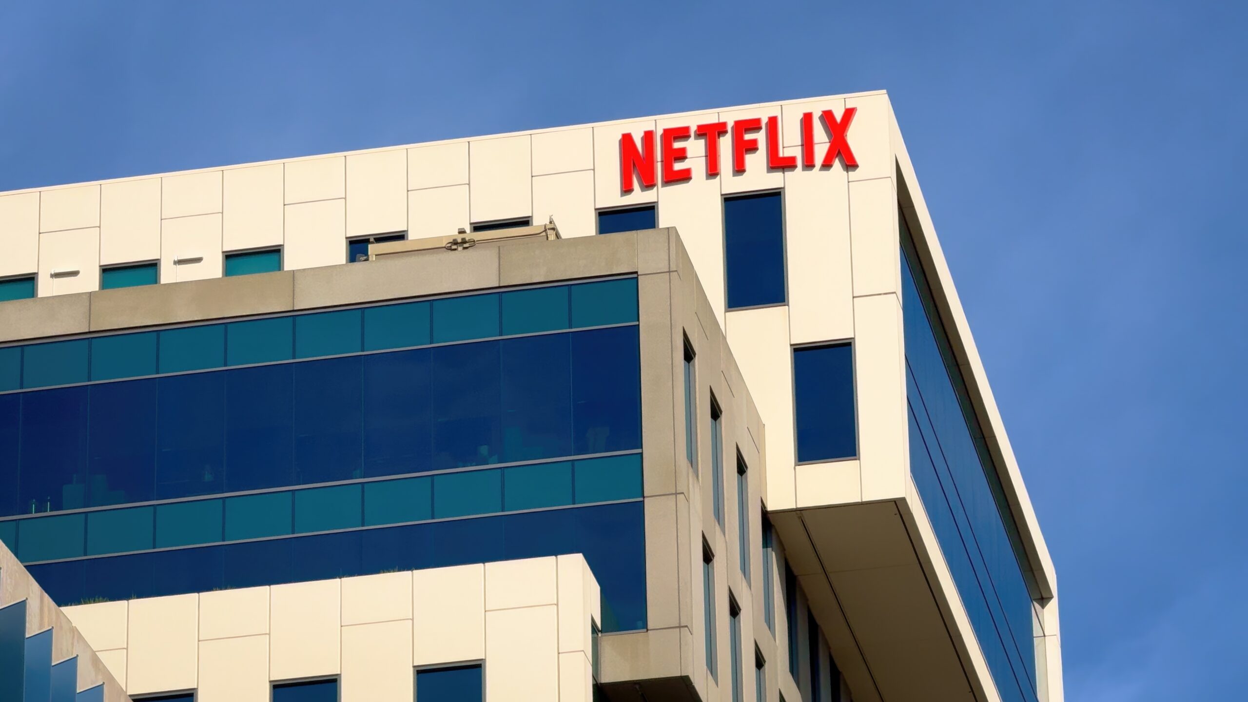 Netflix Stock Falls as Hastings Exit Clouds Earnings Beat