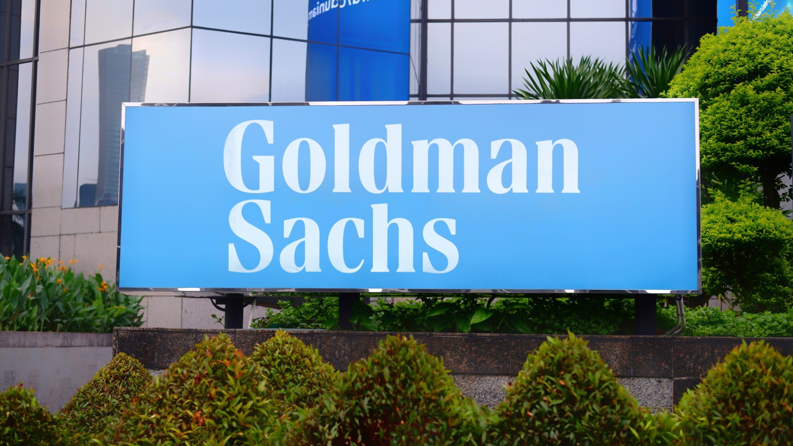 Goldman Sachs Stock Drops 4.5% Despite 19% Earnings Jump