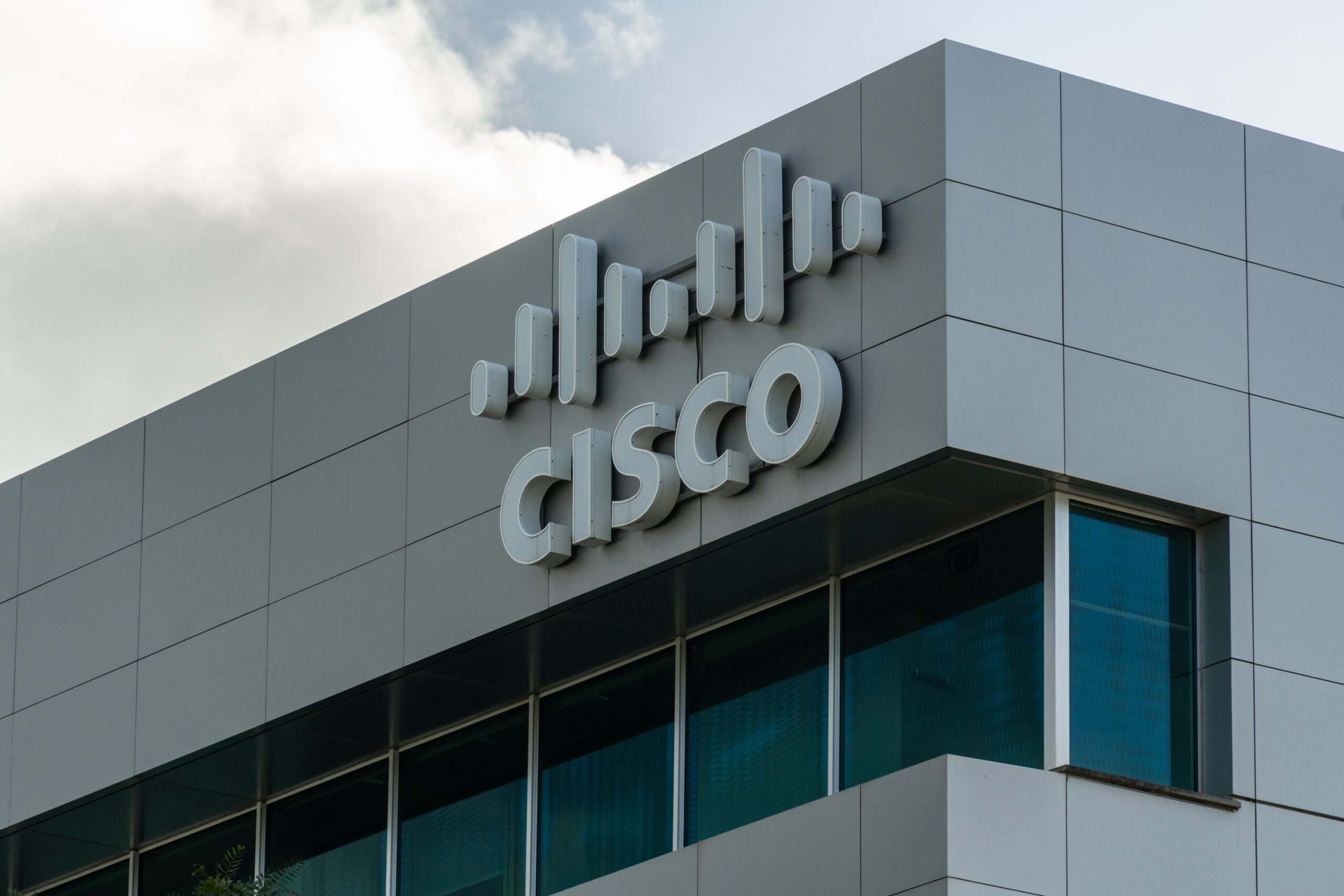 Cisco Stock Surges 18%: From Dot-Com Relic to AI Infrastructure Winner